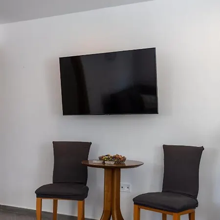 Alex Luxury Downtown House Apartmán *